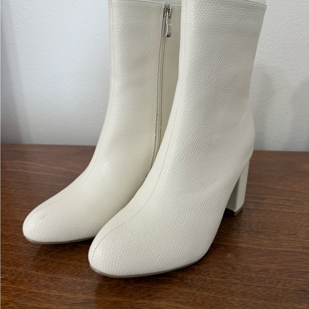Elegant White Ankle Boots